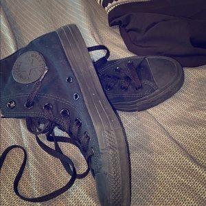 All black Converse Chucks